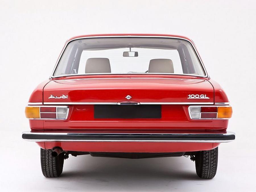  Audi 100 (C1) 1968 года  (UK) (фото 7 из 9)